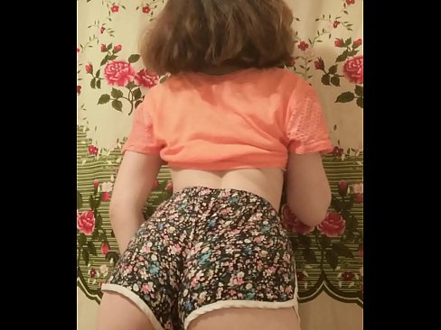 ❤️ Garota jovem e sexy tirando seus shorts da câmera Porno em pt-br.milfnut-net.ru ❌️❤