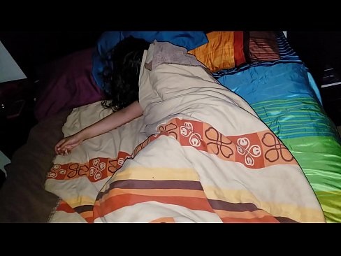 ❤️ Stepson berating sua jovem madrasta enquanto ela dorme. Porno em pt-br.milfnut-net.ru ❌️❤